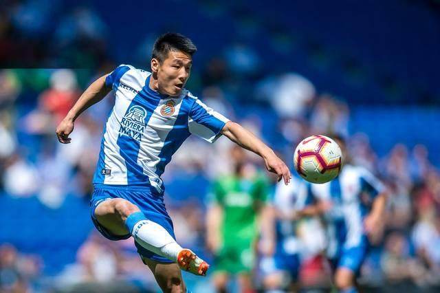 世界杯高清观看-武磊留洋百场留下了什么？14球5助+破巴萨球门绝平